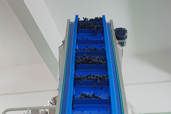 <h3><strong>Customizable &amp; Versatile</strong></h3> 